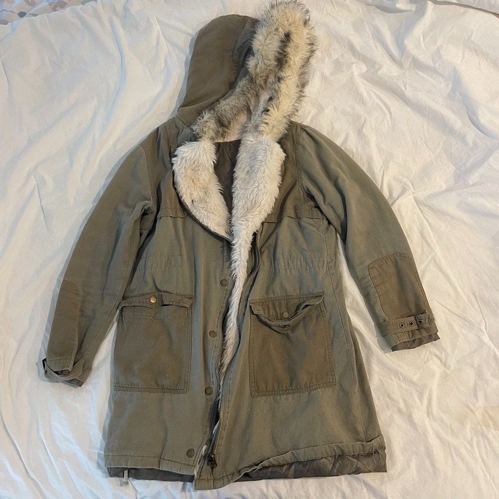 Size S LF (Rumor Boutique) Army Fur lined Parka coat